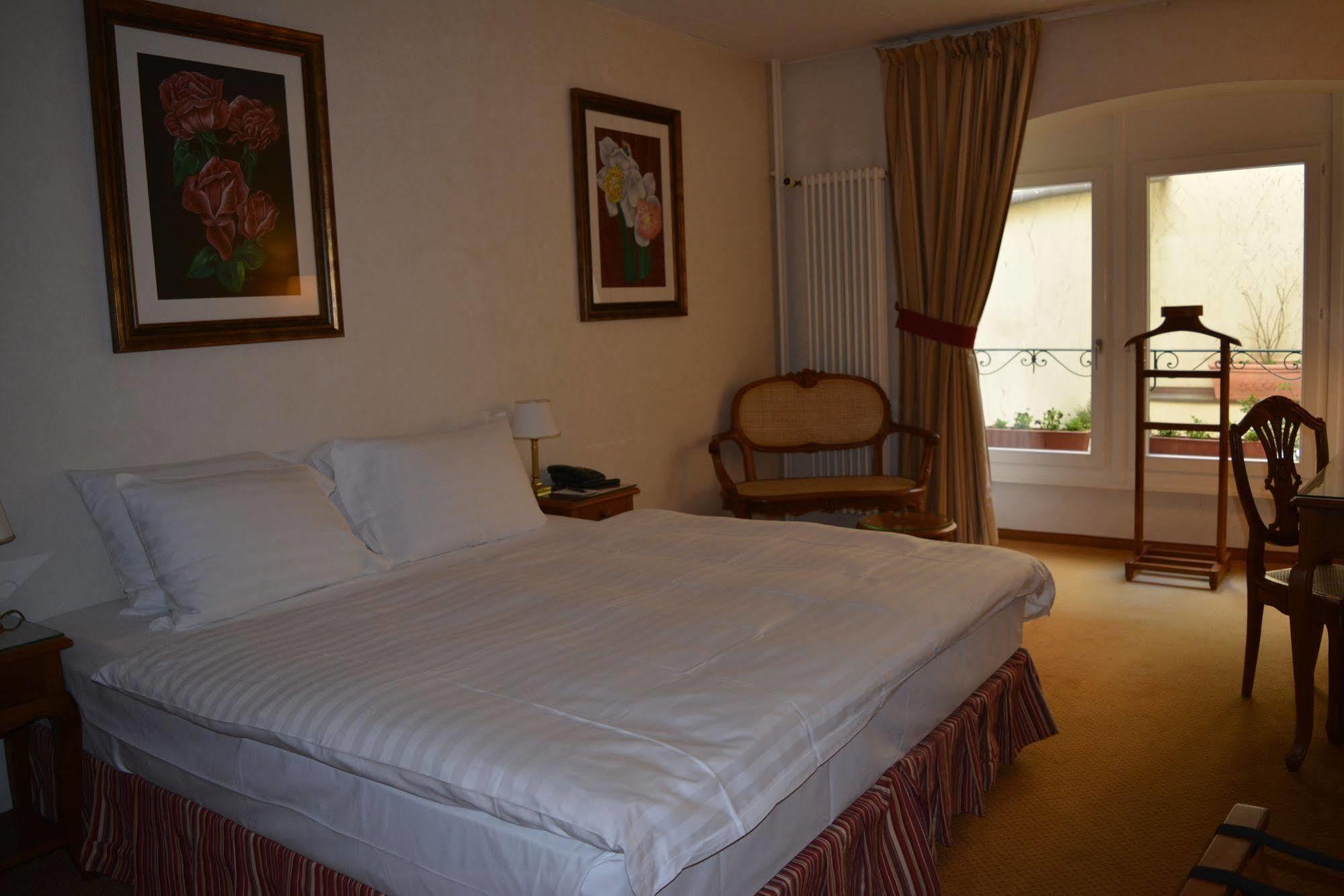 Hotel De La Couronne Morges Buitenkant foto